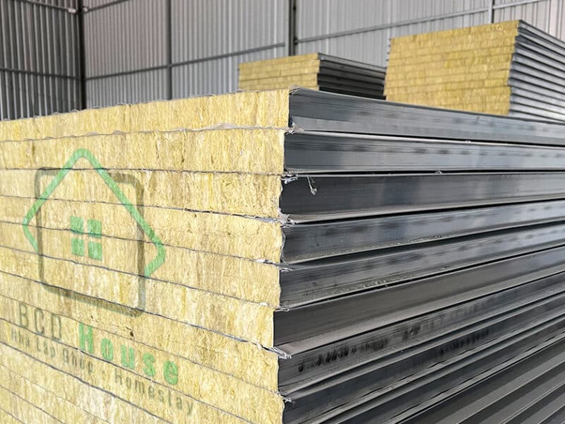 tam panel rockwool chong chay 1