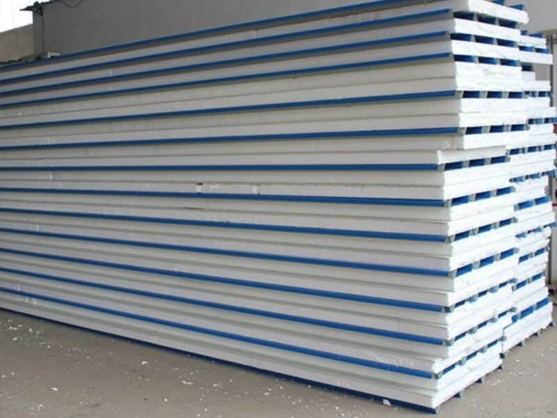 Tấm panel mái EPS có các tính năng cách nhiệt, cách âm, chống thấm hiệu quả cho sử dụng lắp đặt mái nhà
