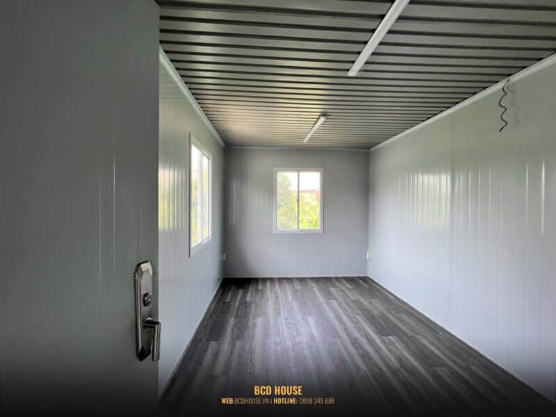 Phòng ngủ với các bức tường vách panel cách âm đem đến sự yên tĩnh, nghỉ ngơi một cách tuyệt đối