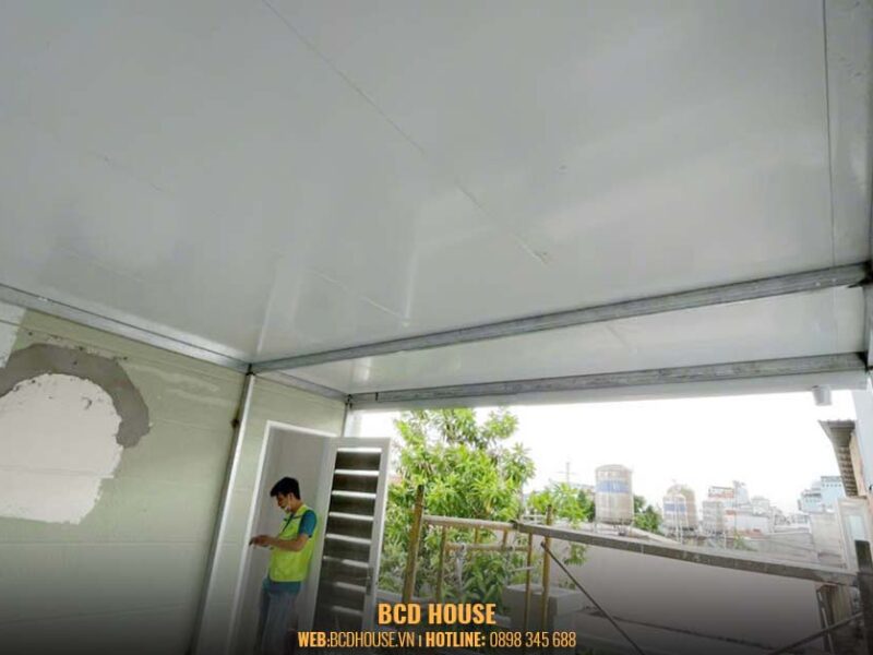 Hệ thống khung thép chắc chắn để làm nhà trên sân thượng